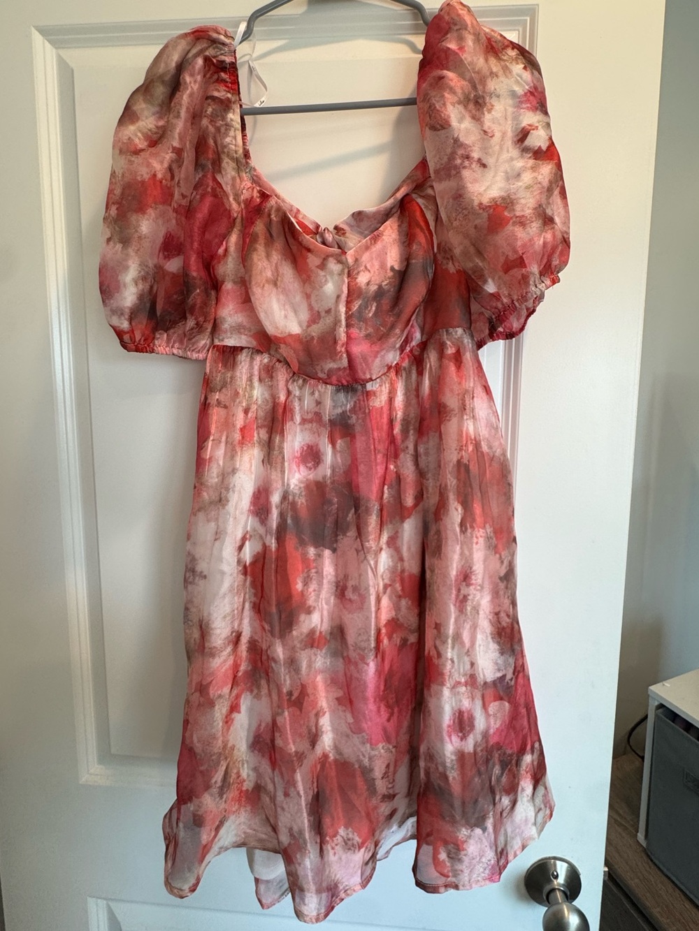Lulu's Watercolor Puff-Sleeve Mini Dress